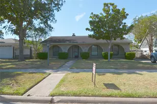 10206 Huntington Wood Dr, Houston, TX 77099 - Photo 1