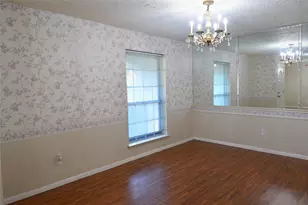 10206 Huntington Wood Dr, Houston, TX 77099 - Photo 11
