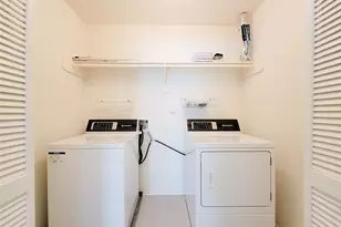 75 Dennis St, Houston, TX 77006 - Photo 17