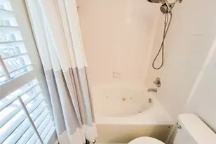 75 Dennis St, Houston, TX 77006 - Photo 23