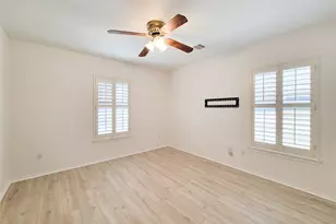 75 Dennis St, Houston, TX 77006 - Photo 31