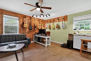 913 Park Ln, Bryan, TX 77802 - Photo 25