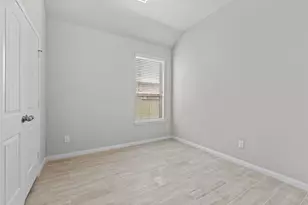 9811 Camellia Gardens Dr, Richmond, TX 77407 - Photo 11
