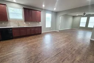 6051 25th St, Groves, TX 77619 - Photo 7