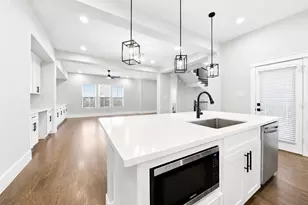 1421 W 23rd St, Houston, TX 77008 - Photo 15
