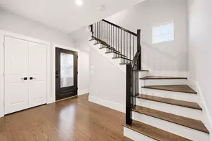 1421 W 23rd St, Houston, TX 77008 - Photo 3