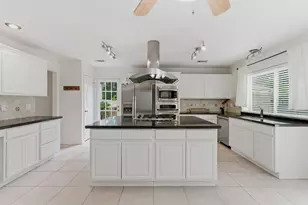 59 Fire Flicker Pl, The Woodlands, TX 77381 - Photo 5