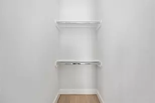 10919 Grove Tree Ln, Houston, TX 77043 - Photo 27