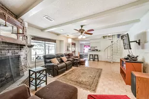 5847 Paisley St, Houston, TX 77096 - Photo 13