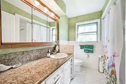 5847 Paisley Street, Houston, TX 77096 - Photo 7