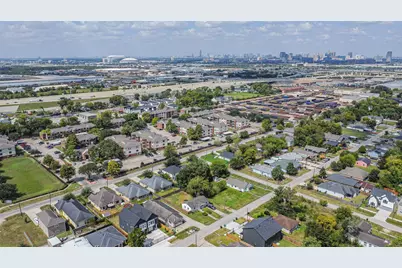 8412 Cannon Street, Houston, TX 77051 - Photo 37