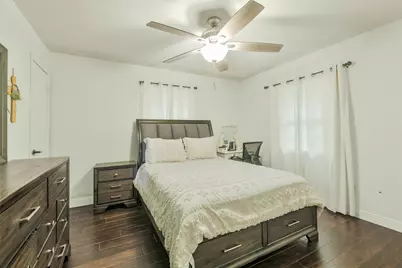 6806 Glen Rock Drive, Houston, TX 77087 - Photo 17