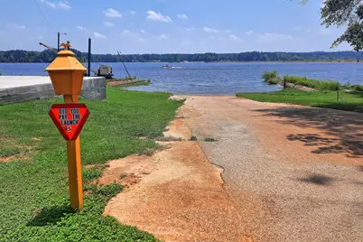 360 Oakhill Road, Hemphill, TX 75948 - Photo 29