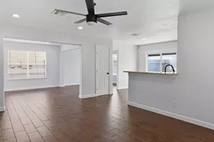 11710 Fossil Rock Ln, Houston, TX 77034 - Photo 15