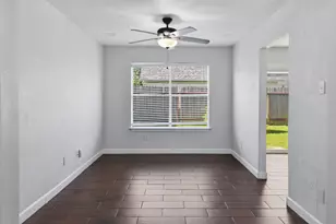 11710 Fossil Rock Ln, Houston, TX 77034 - Photo 19
