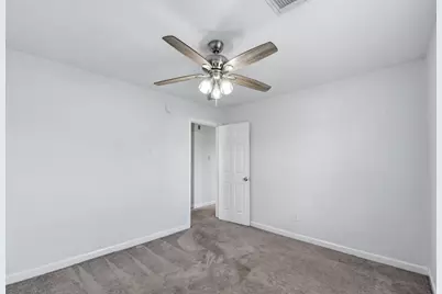 11710 Fossil Rock Lane, Houston, TX 77034 - Photo 23