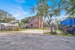 3727 Broadway St, Houston, TX 77017 - Photo 3