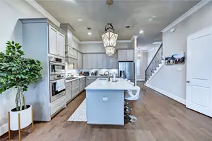 131 McGoey Cir, Shenandoah, TX 77384 - Photo 11