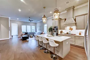131 McGoey Cir, Shenandoah, TX 77384 - Photo 9