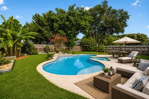 827 N Wellsford Dr, Pearland, TX 77584 - Photo 1