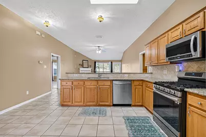 827 N Wellsford Drive, Pearland, TX 77584 - Photo 17