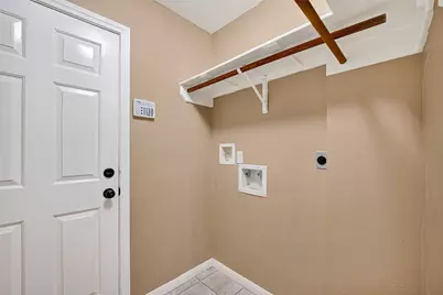 827 N Wellsford Drive, Pearland, TX 77584 - Photo 23
