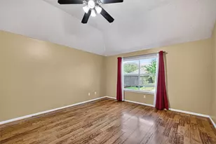 827 N Wellsford Dr, Pearland, TX 77584 - Photo 13
