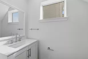 9026 McGallion Rd, Houston, TX 77022 - Photo 13