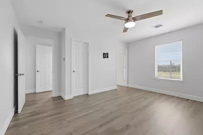 9026 McGallion Road, Houston, TX 77022 - Photo 27
