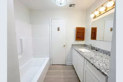 16034 Glen Mar Drive, Houston, TX 77082 - Photo 17