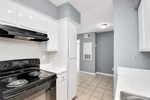 5959 Bonhomme Rd, Houston, TX 77036 - Photo 9