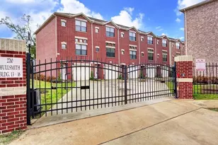 2710 Hullsmith Dr, Houston, TX 77063 - Photo 1