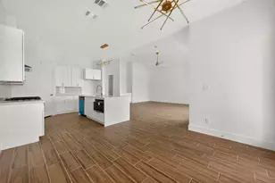 1902 Bell St, Dayton, TX 77535 - Photo 7
