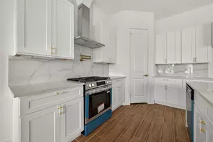 1902 Bell St, Dayton, TX 77535 - Photo 9