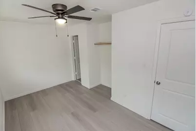 7867 Hamlet Street, Houston, TX 77078 - Photo 11