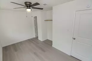7867 Hamlet St, Houston, TX 77078 - Photo 11
