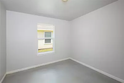 634 Luke Street #B, Dayton, TX 77535 - Photo 9