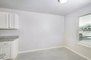 634 Luke St, Dayton, TX 77535 - Photo 3