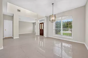 12315 Maily Meadow Ln, Sugar Land, TX 77478 - Photo 9