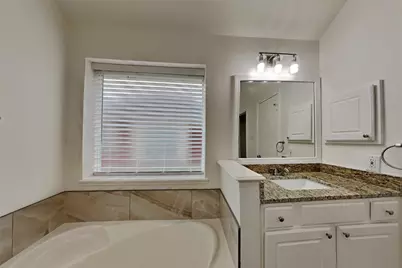 2615 Honeysuckle Walk, Spring, TX 77388 - Photo 11