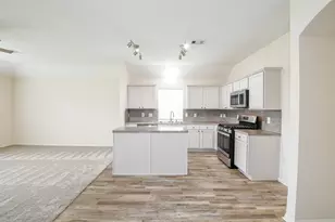 9203 Windy Spring Ct, Houston, TX 77089 - Photo 9