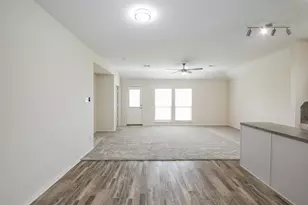 9203 Windy Spring Ct, Houston, TX 77089 - Photo 7