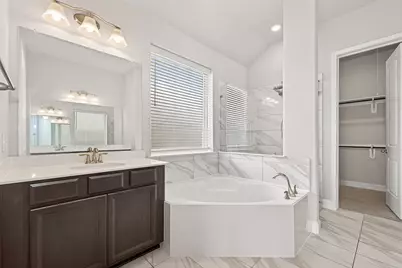 19226 Bluewater Terrace Drive, Manvel, TX 77578 - Photo 13