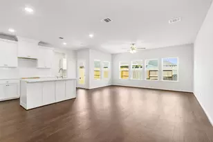 2007 Sunflower Ct, Sugar Land, TX 77498 - Photo 7