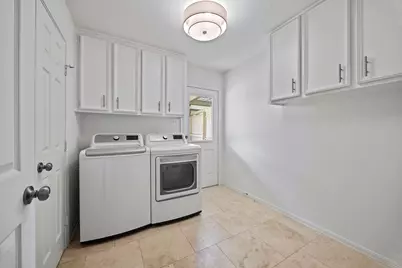 2754 Kismet Lane, Houston, TX 77043 - Photo 15