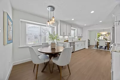 2754 Kismet Lane, Houston, TX 77043 - Photo 13