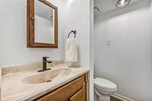 5910 Misty Meadow St, League City, TX 77573 - Photo 15