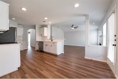 6530 Jasmine Arbor Lane, Houston, TX 77088 - Photo 7