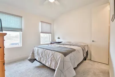 4815 Martin Oaks Lane, Houston, TX 77018 - Photo 17