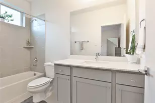 4815 Martin Oaks Ln, Houston, TX 77018 - Photo 9